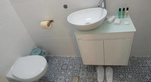 Banker'S Boutique Apartment Haifa Bagian luar foto